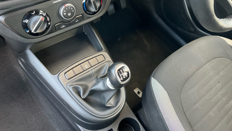 Hyundai i10 1.0 MPi SE 5dr Petrol Hatchback